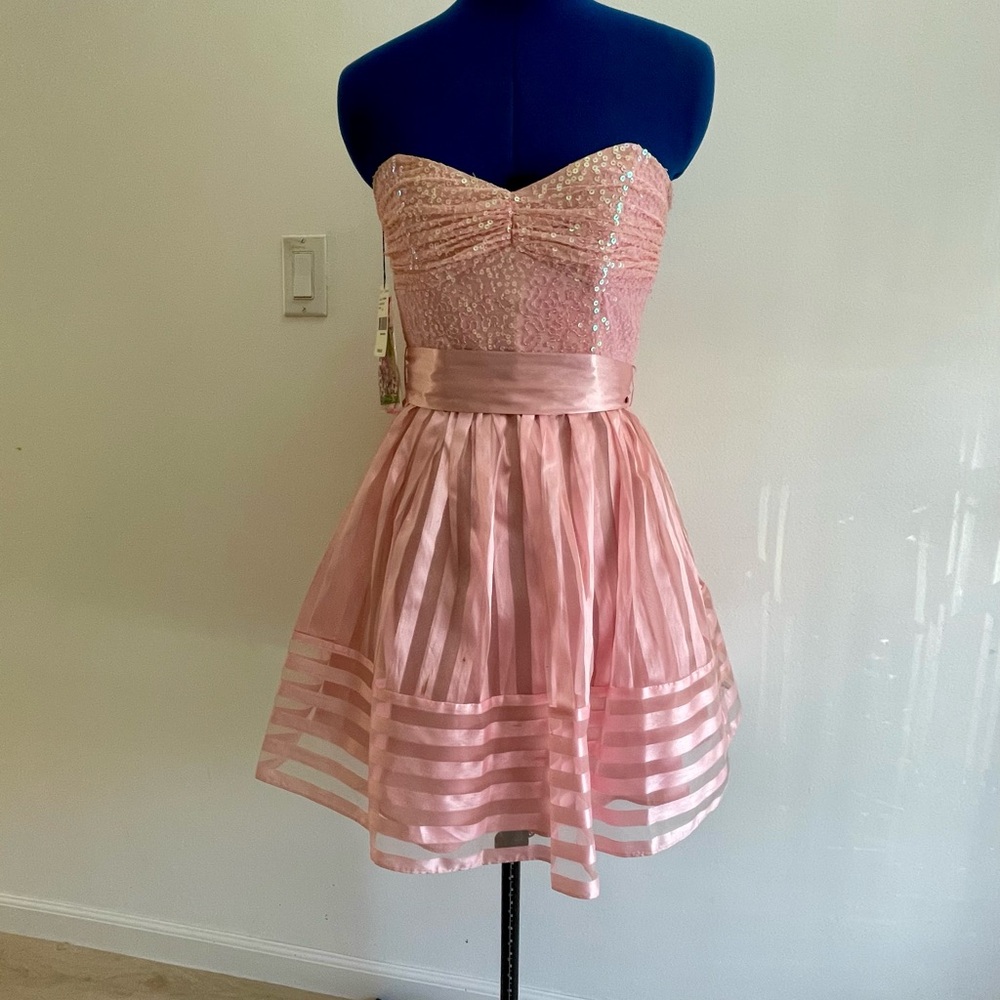Betsey Johnson Sparkling Pink Formal Dress - Picture 2 of 10